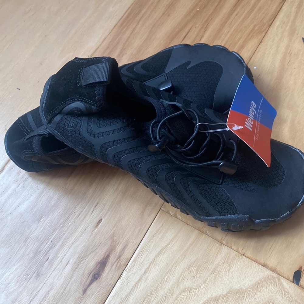 Wewaya Barefoot Black shoes